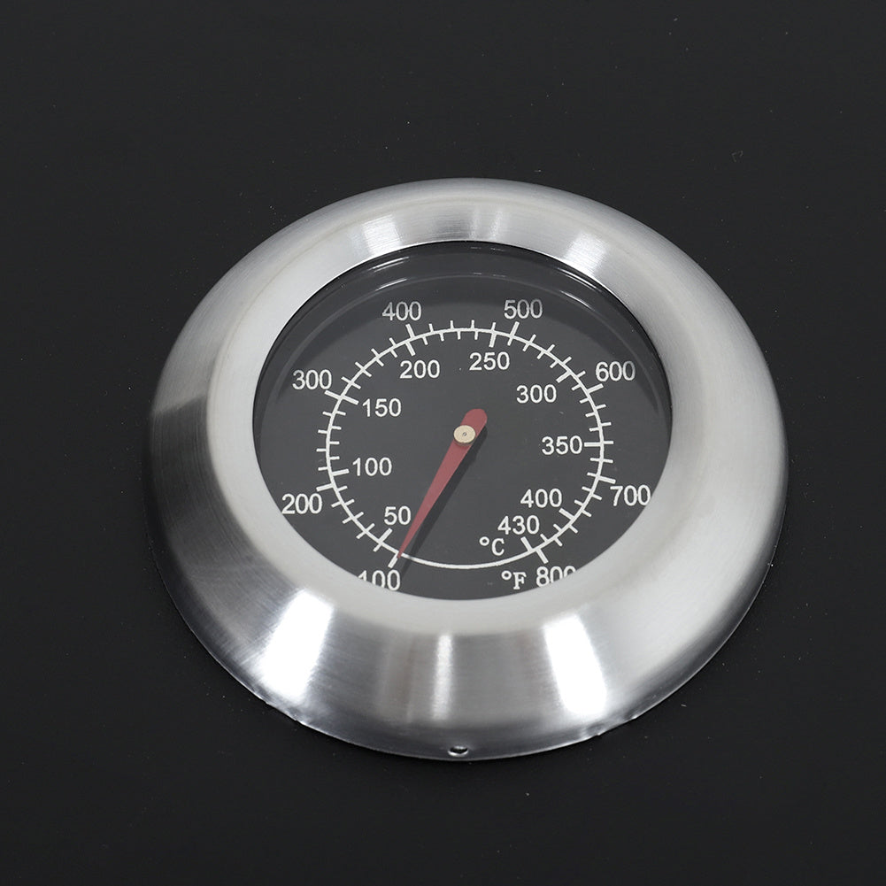 Built-in Lid Thermometer on Charcoal BBQ Grill | Easy Heat Monitoring for Precise Outdoor Cooking